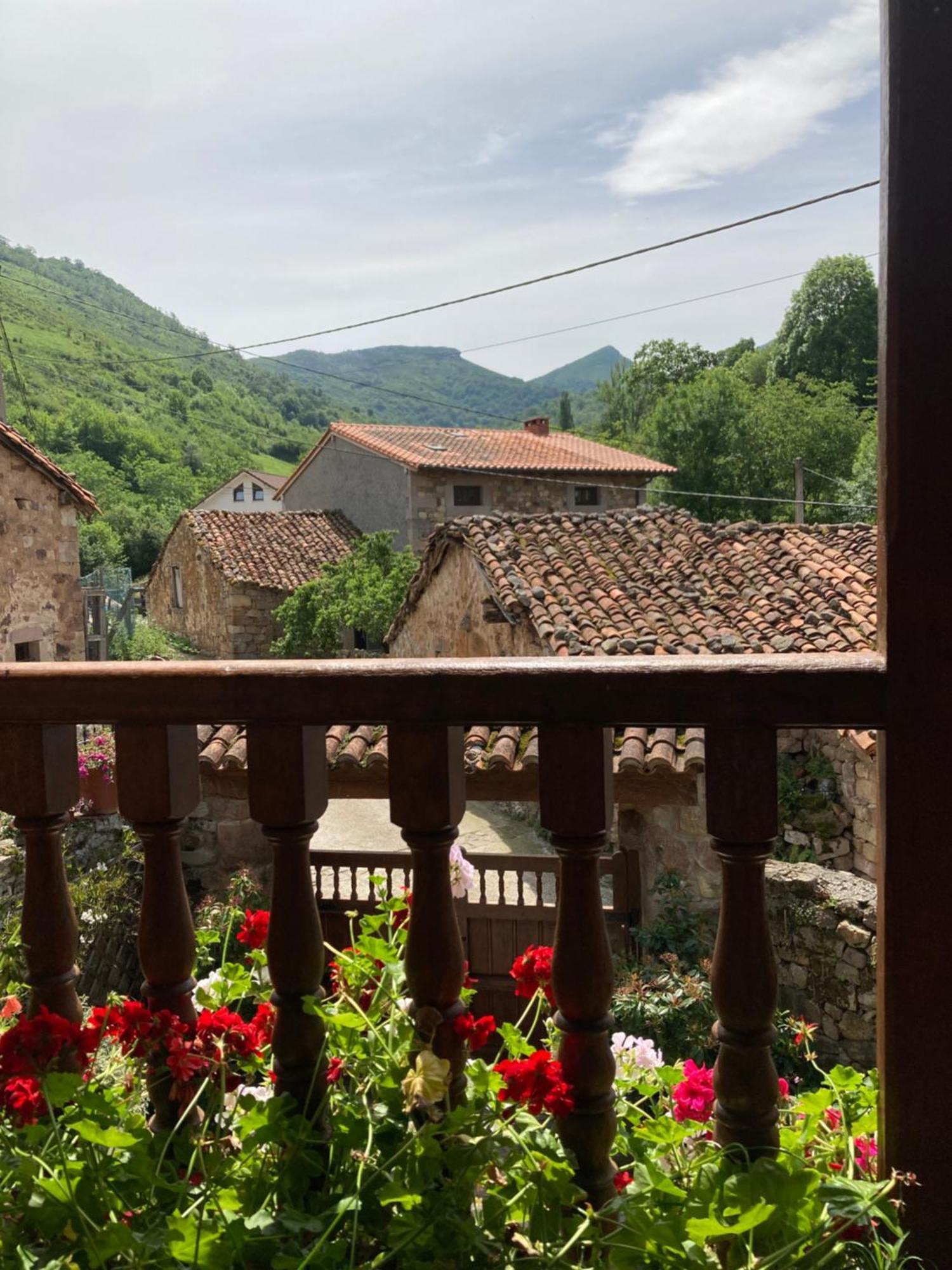 La Valuisilla, Hotel Rural Cicera Exterior foto